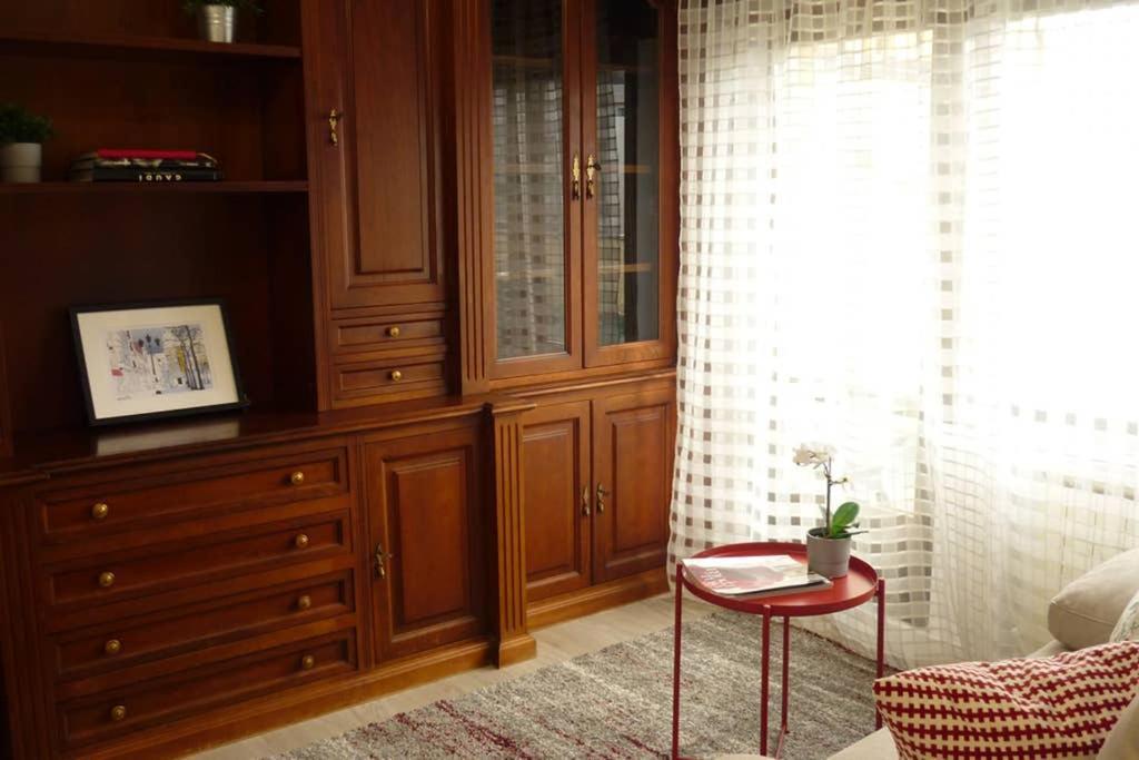 Atico Auditorio Disfrute Sus 40 Metros De Terraza Orientada Al Sur * Oviede