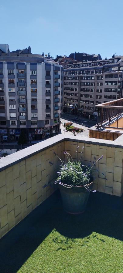 ático Auditorio Disfrute Sus 40 Metros De Terraza Orientada Al Sur Apartamento Oviedo